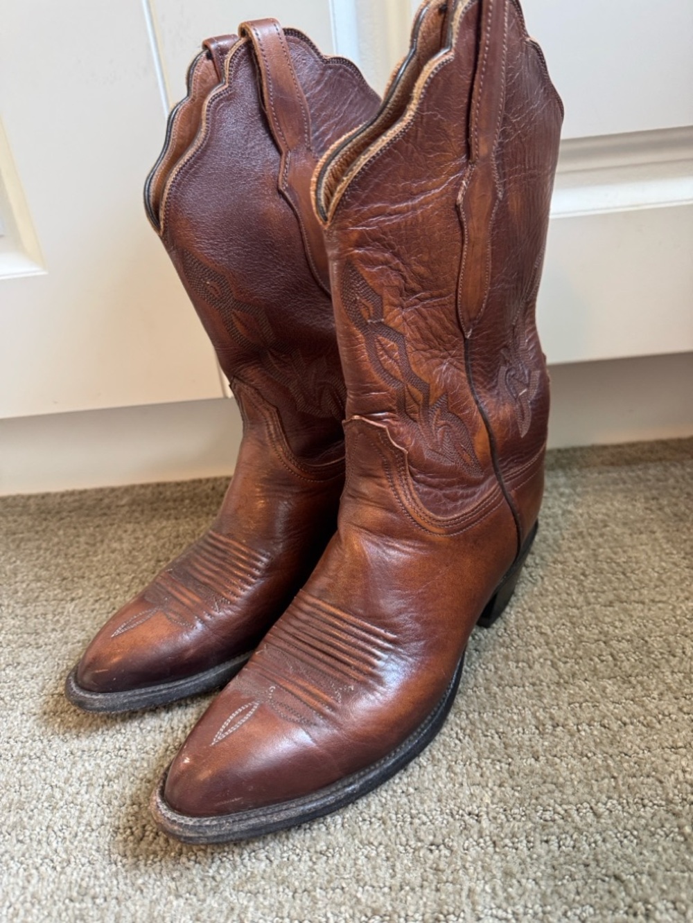 Luxury Women’s Brown Leather Cowboy Boots - Lucchese 2000